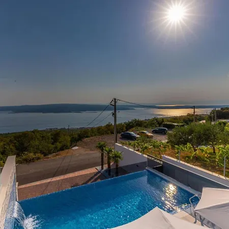 Lorena Stylish Sea View - Four Bedroom With Private Pool Vila
