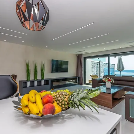 Vila Lorena Stylish Sea View - Four Bedroom With Private Pool