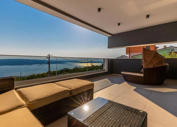 Βίλα Lorena Stylish Sea View - Four Bedroom With Private Pool