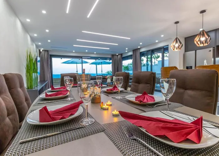 Βίλα Lorena Stylish Sea View - Four Bedroom With Private Pool